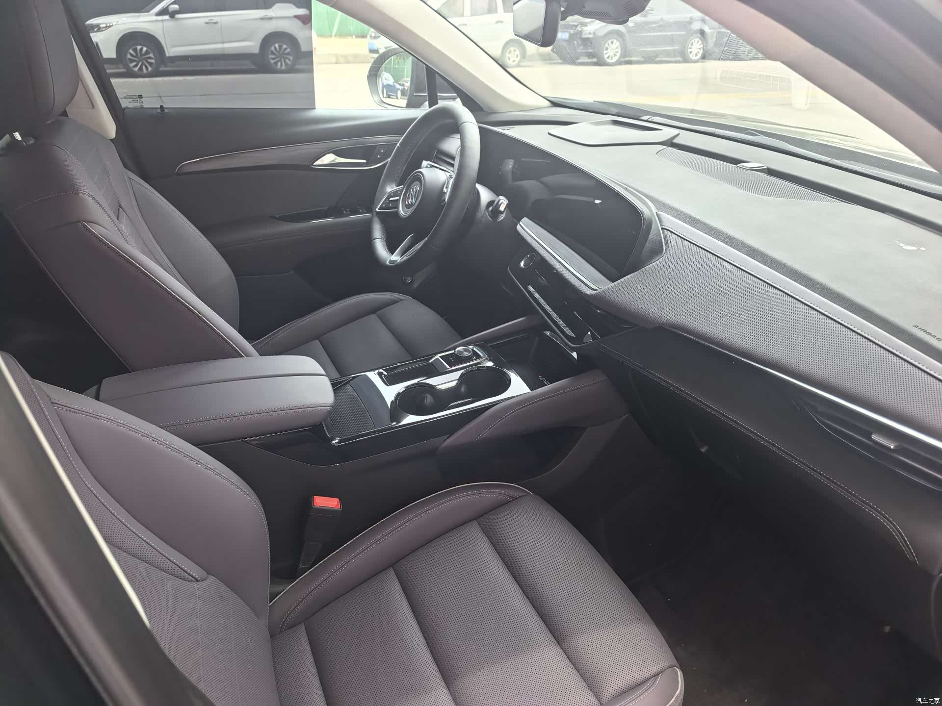 Buick Envision Plus, 2026 4