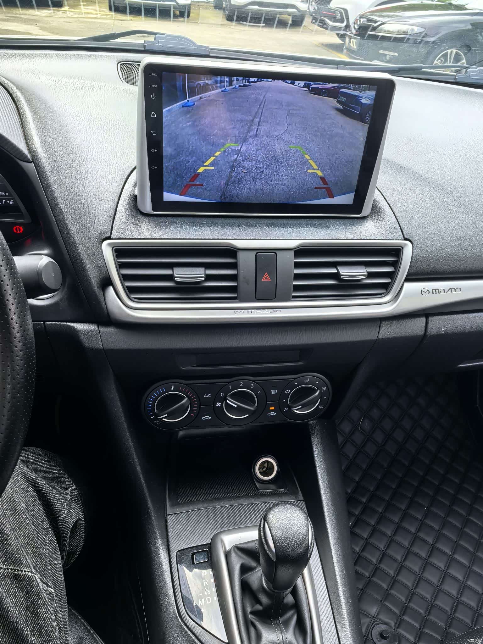 Mazda Mazda3, 2018 10