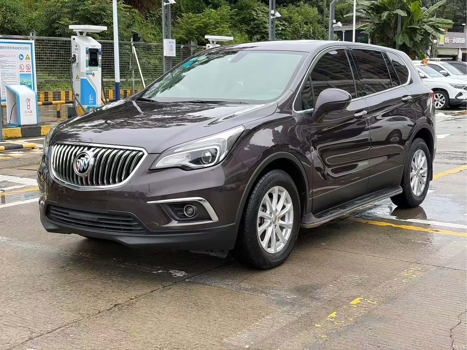 Buick Envision Plus, 2017 1
