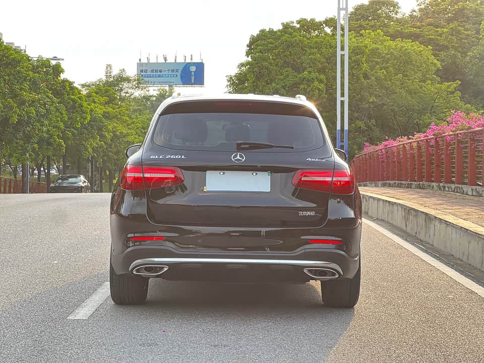 Mercedes-Benz GLC Mercedes-Benz GLC