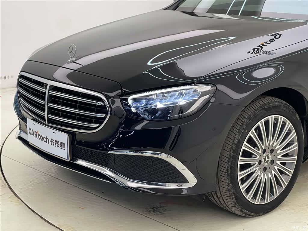 Mercedes-Benz E-Class, 2022 10