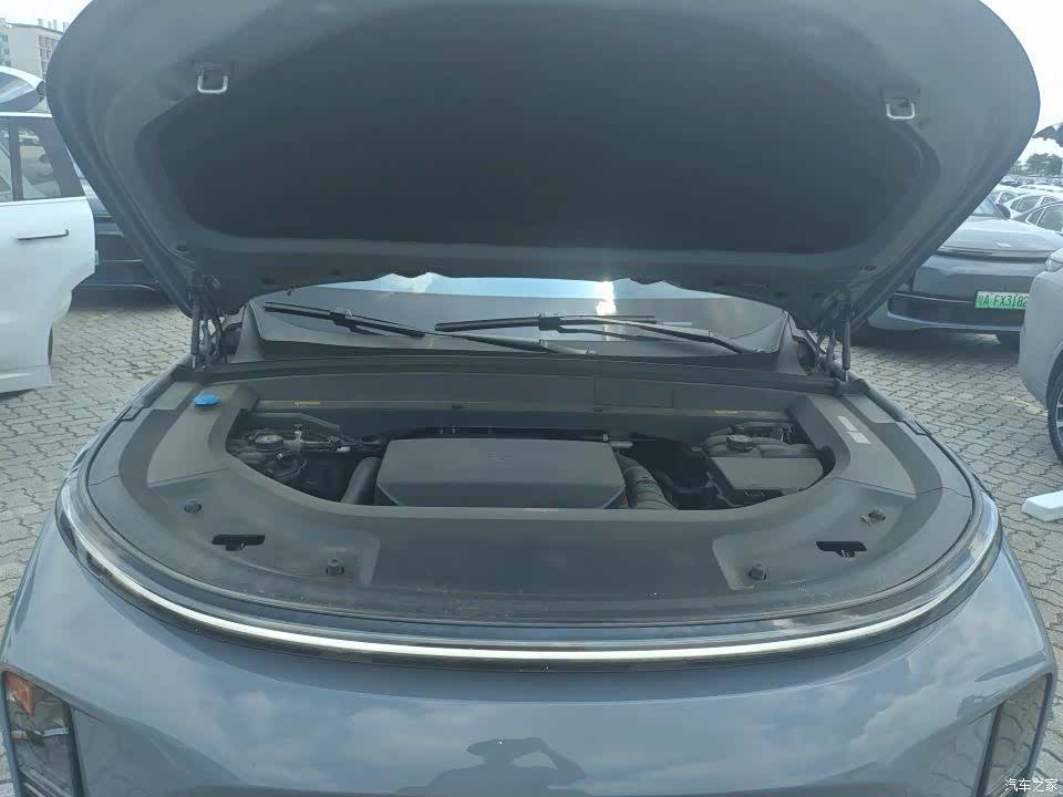 Li Auto L8, 2025 9