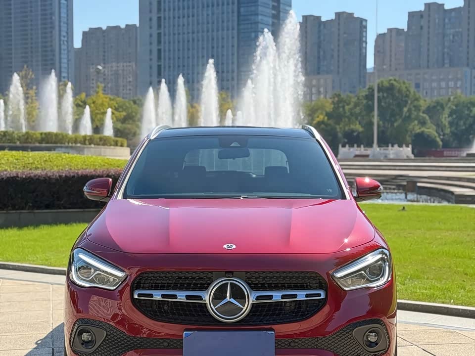 Mercedes-Benz GLA