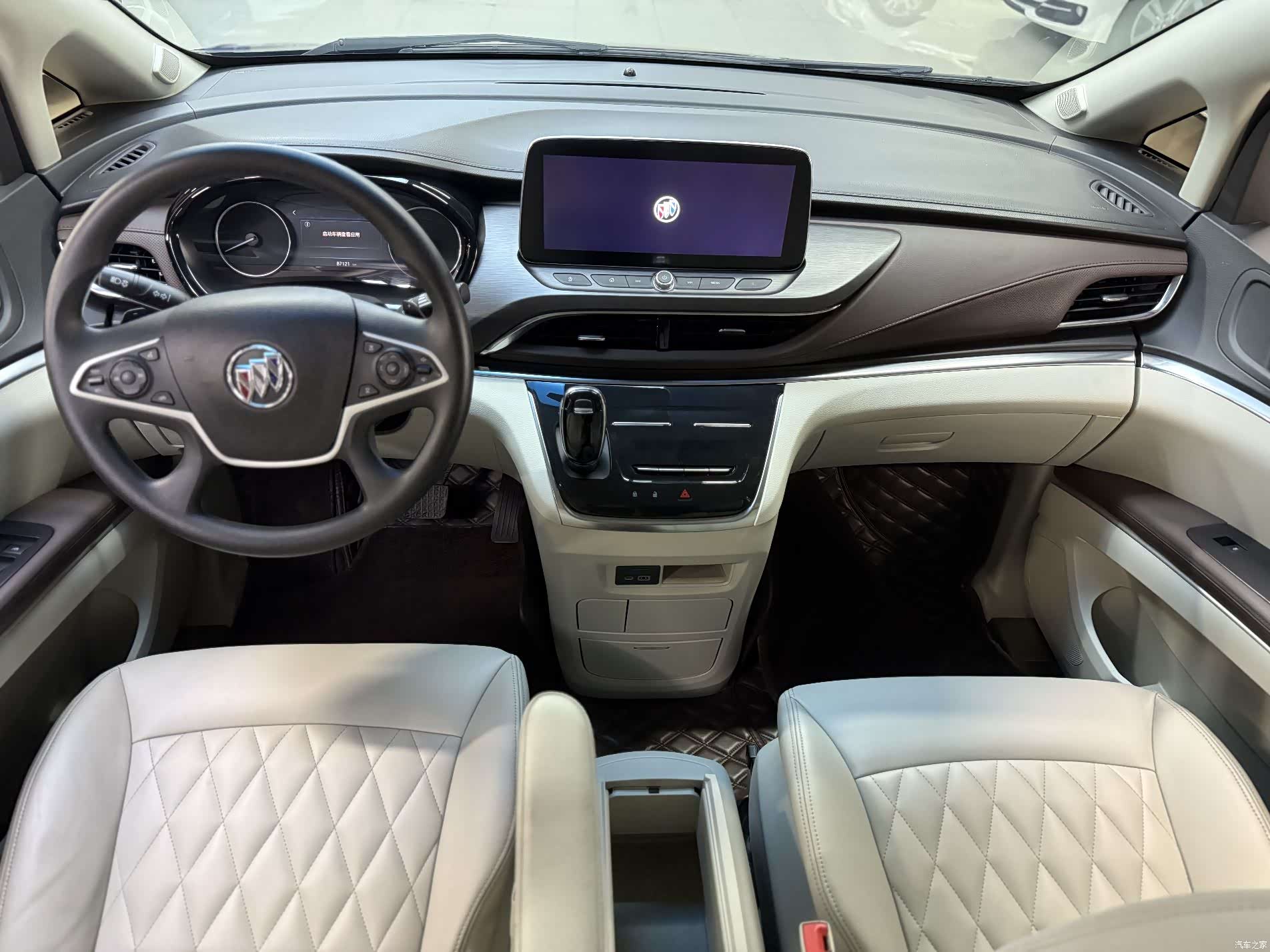Buick GL8, 2023 4