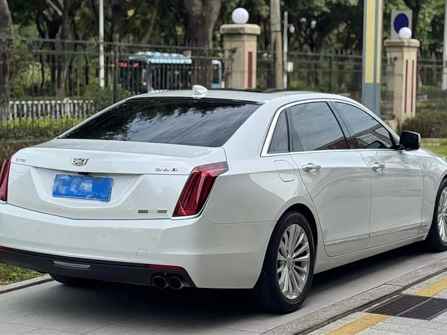 Cadillac CT6
