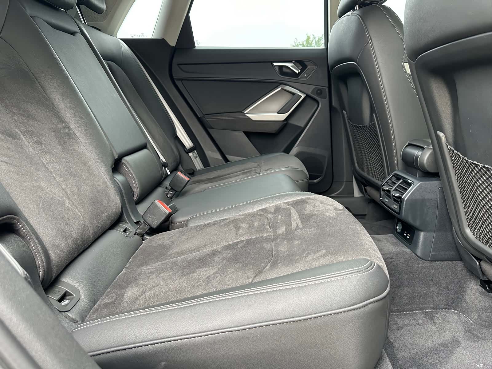 Audi Q3, 2022 11