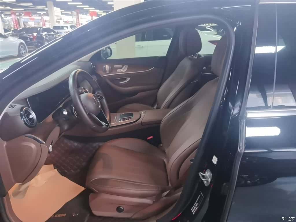 Mercedes-Benz E-Class, 2023 15