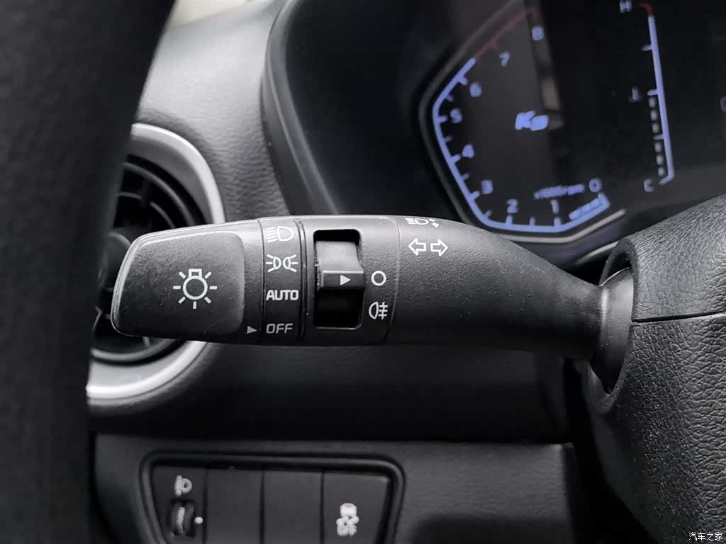 Kia K3, 2021 21