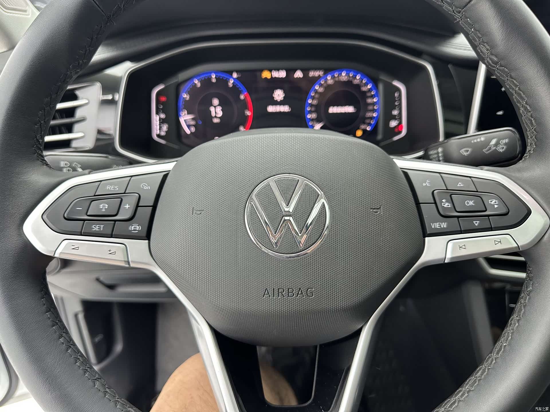 Volkswagen Sagitar, 2022 14