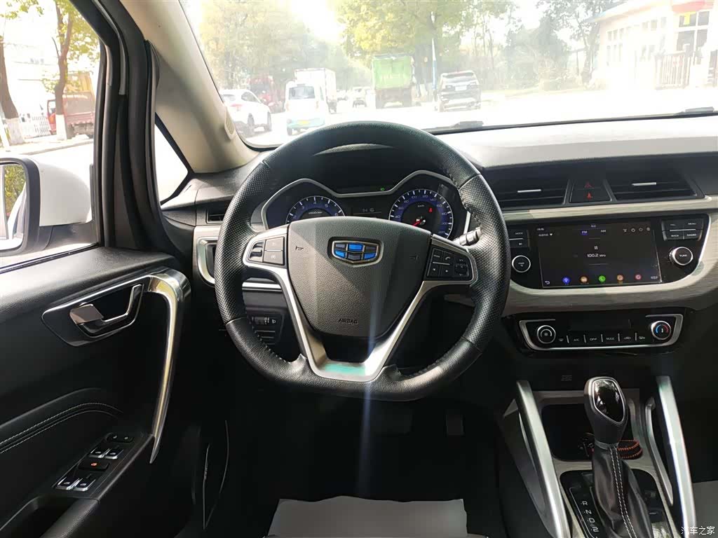 Geely X3, 2018 7