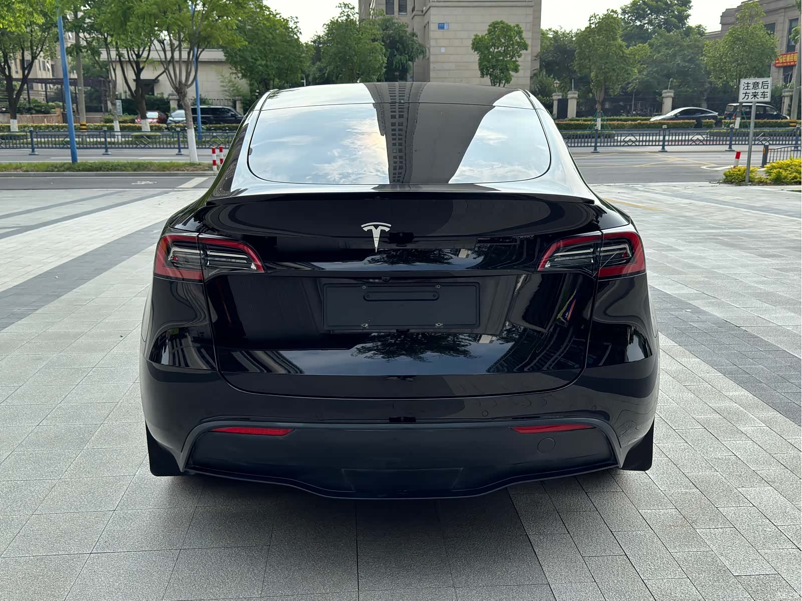 Tesla Model Y, 2022 все фото