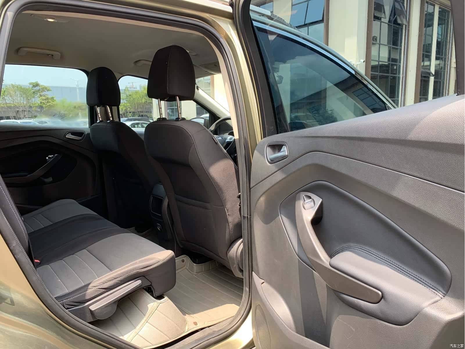 Ford Kuga, 2014 17