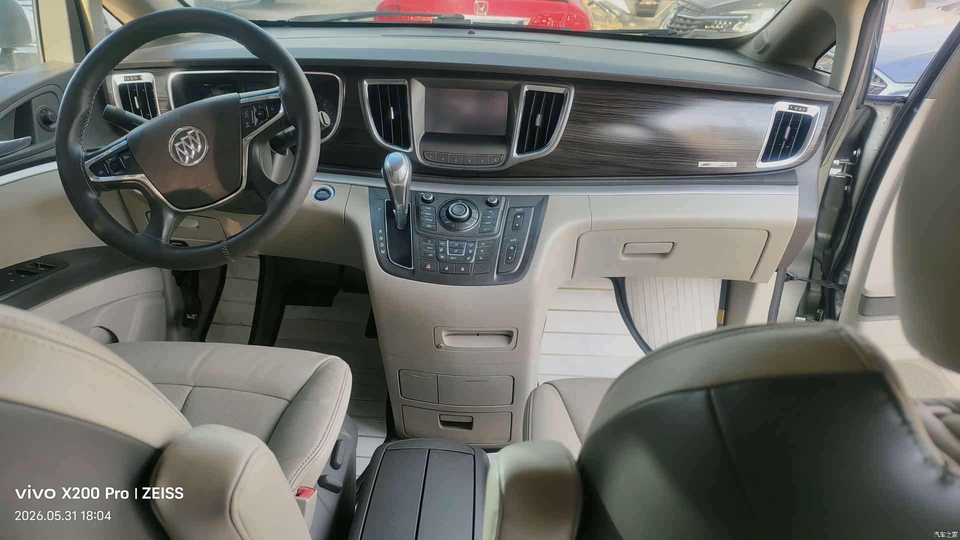 Buick GL8, 2013 10
