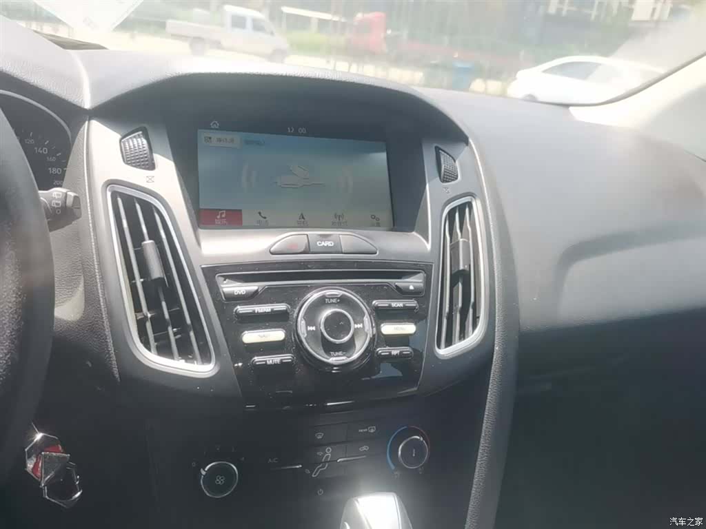 Ford Focus, 2018 13