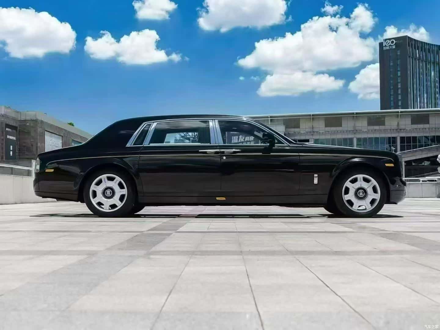 Rolls-Royce Phantom, 2015 2