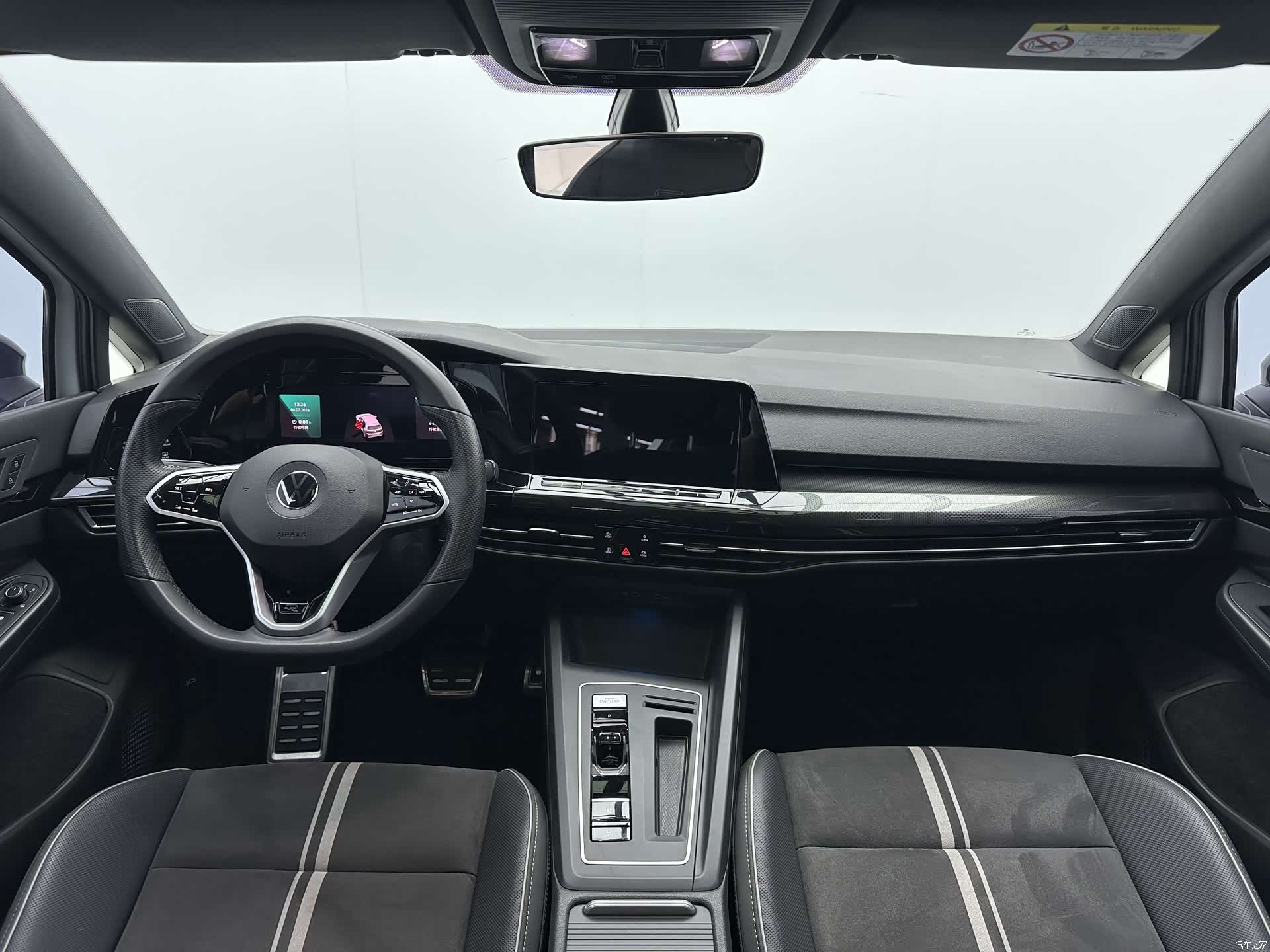 Volkswagen Golf, 2023 7
