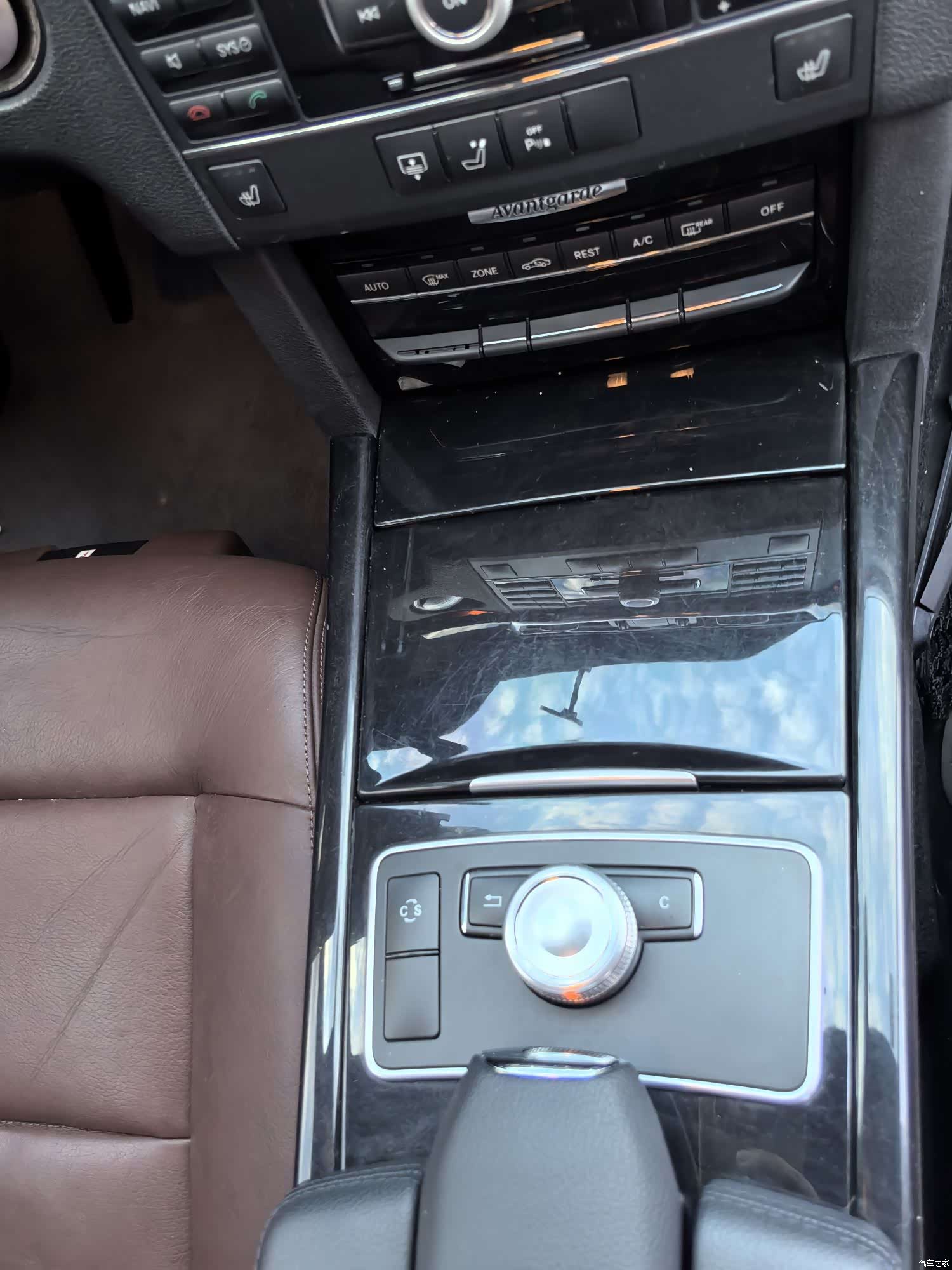 Mercedes-Benz E-Class, 2010 19