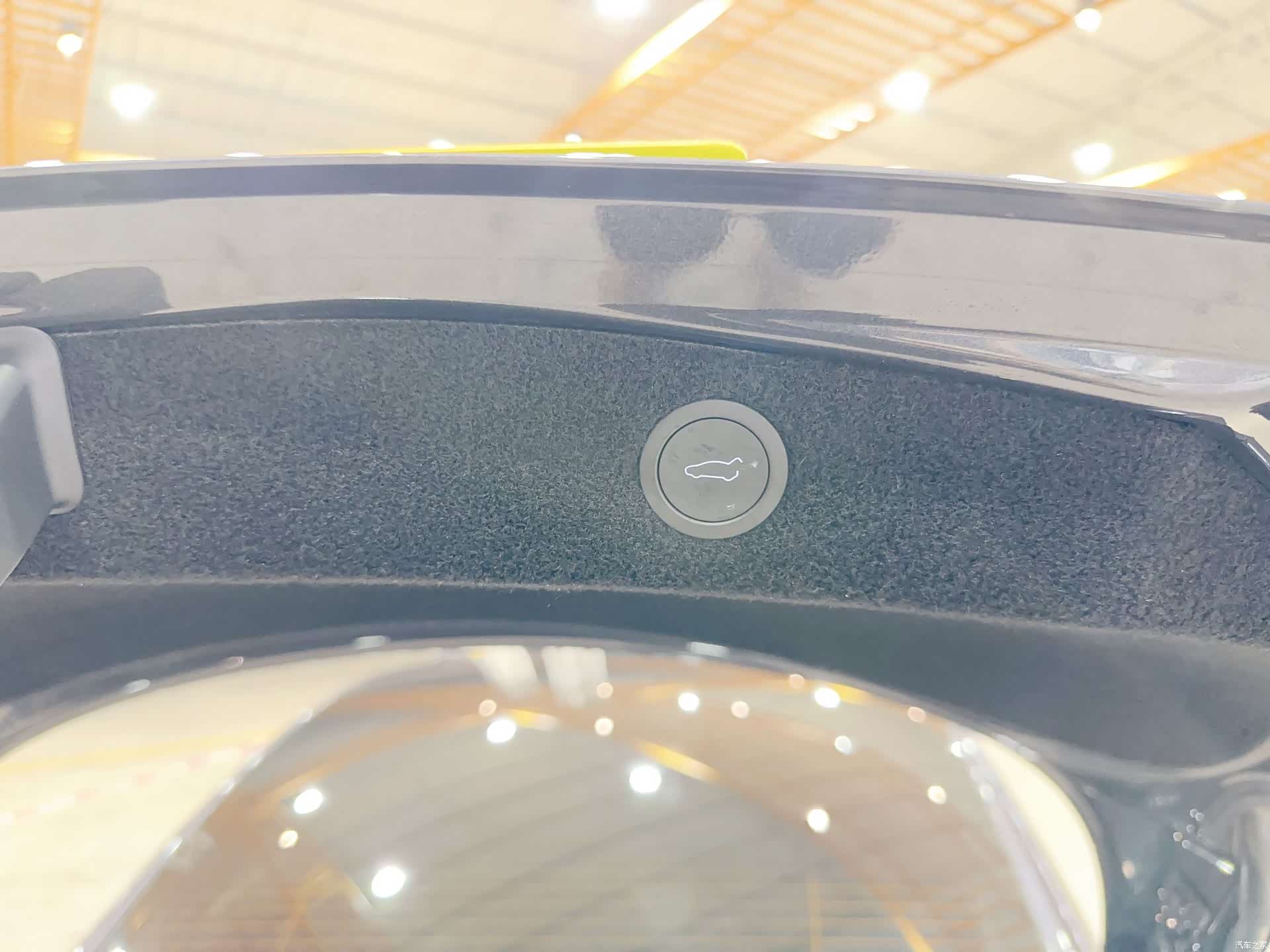 Tesla Model 3, 2024 16