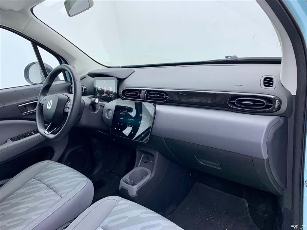 Leapmotor T03, 2025 17