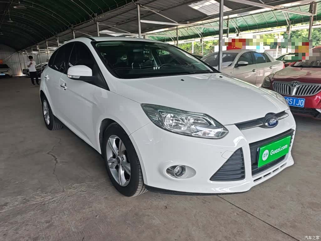 Ford Focus, 2014 4