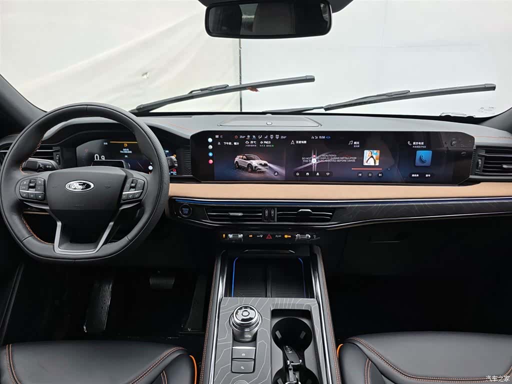 Ford Explorer, 2025 10