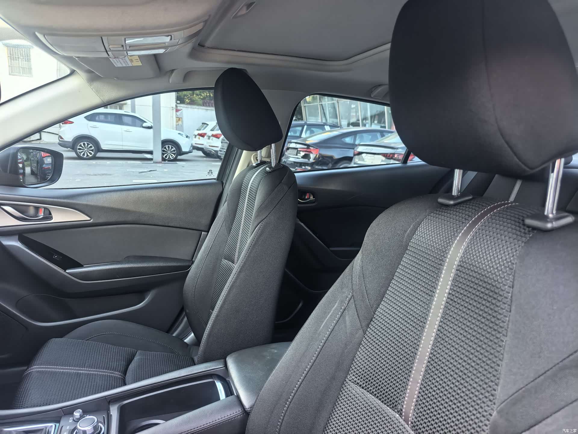 Mazda Mazda3, 2018 18