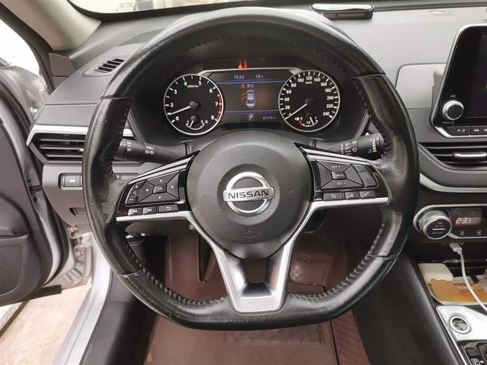 Nissan Teana