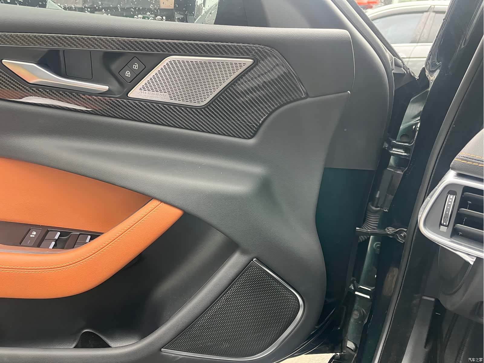 Land Rover XEL, 2024 7