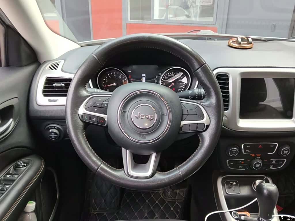 Jeep Compass, 2018 11