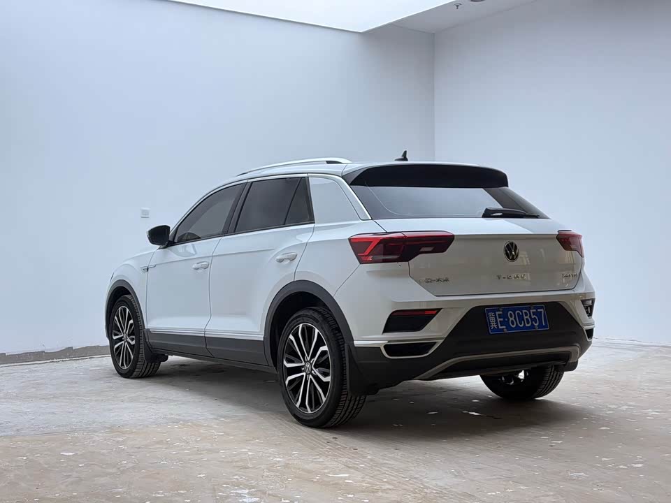 Volkswagen T-ROC exploring Songs