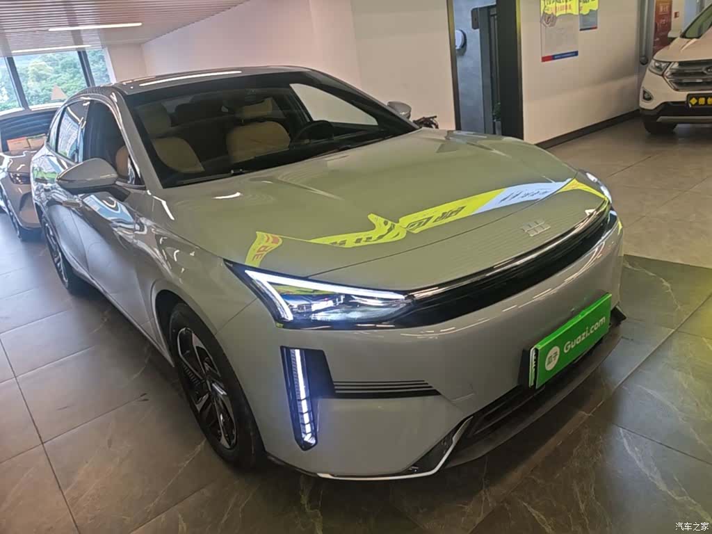 Geely Galaxy L6, 2025 4