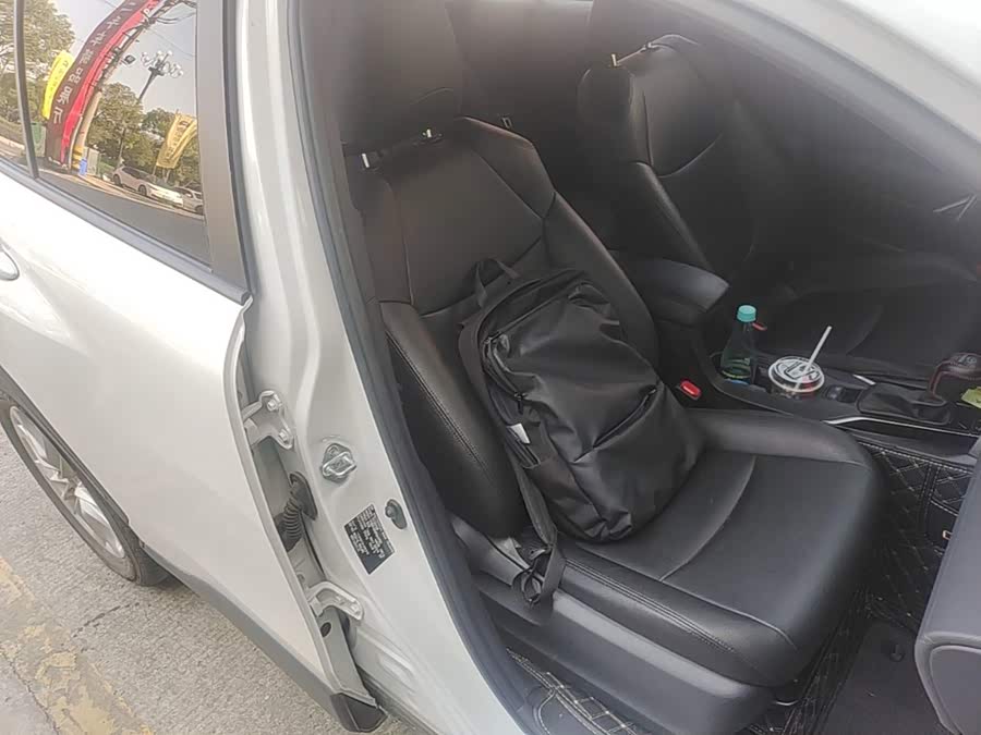 Toyota Corolla Cross 2023, фото 25