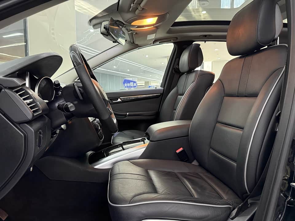 Mercedes-Benz R-class