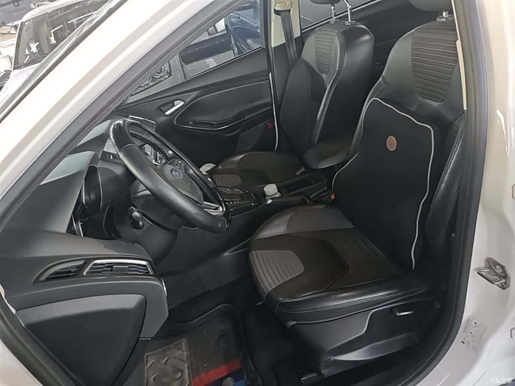 Ford Focus, 2016 15