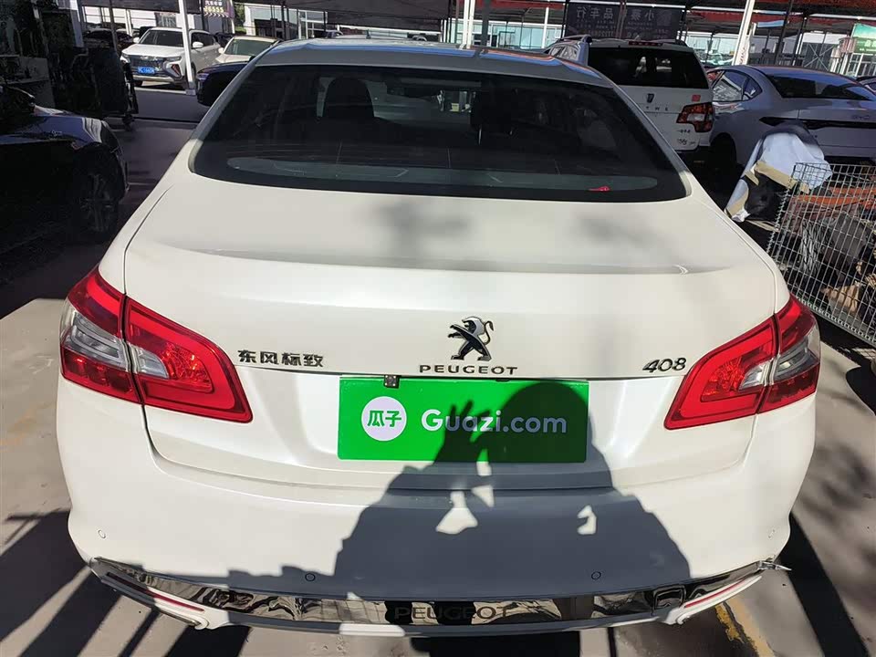 Peugeot 408
