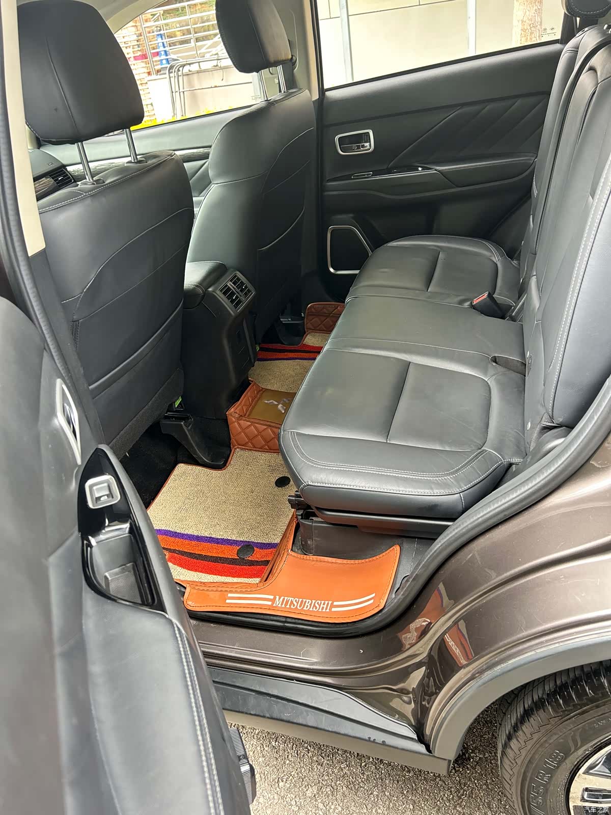 Mitsubishi Outlander, 2019 8