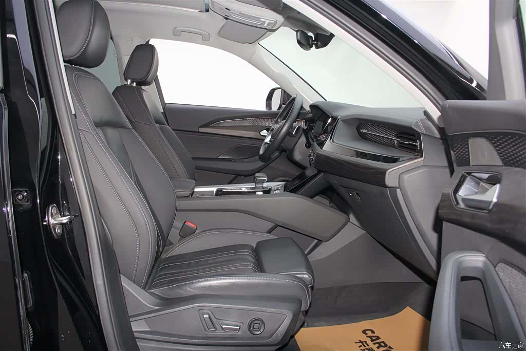 Audi Q6, 2024 22