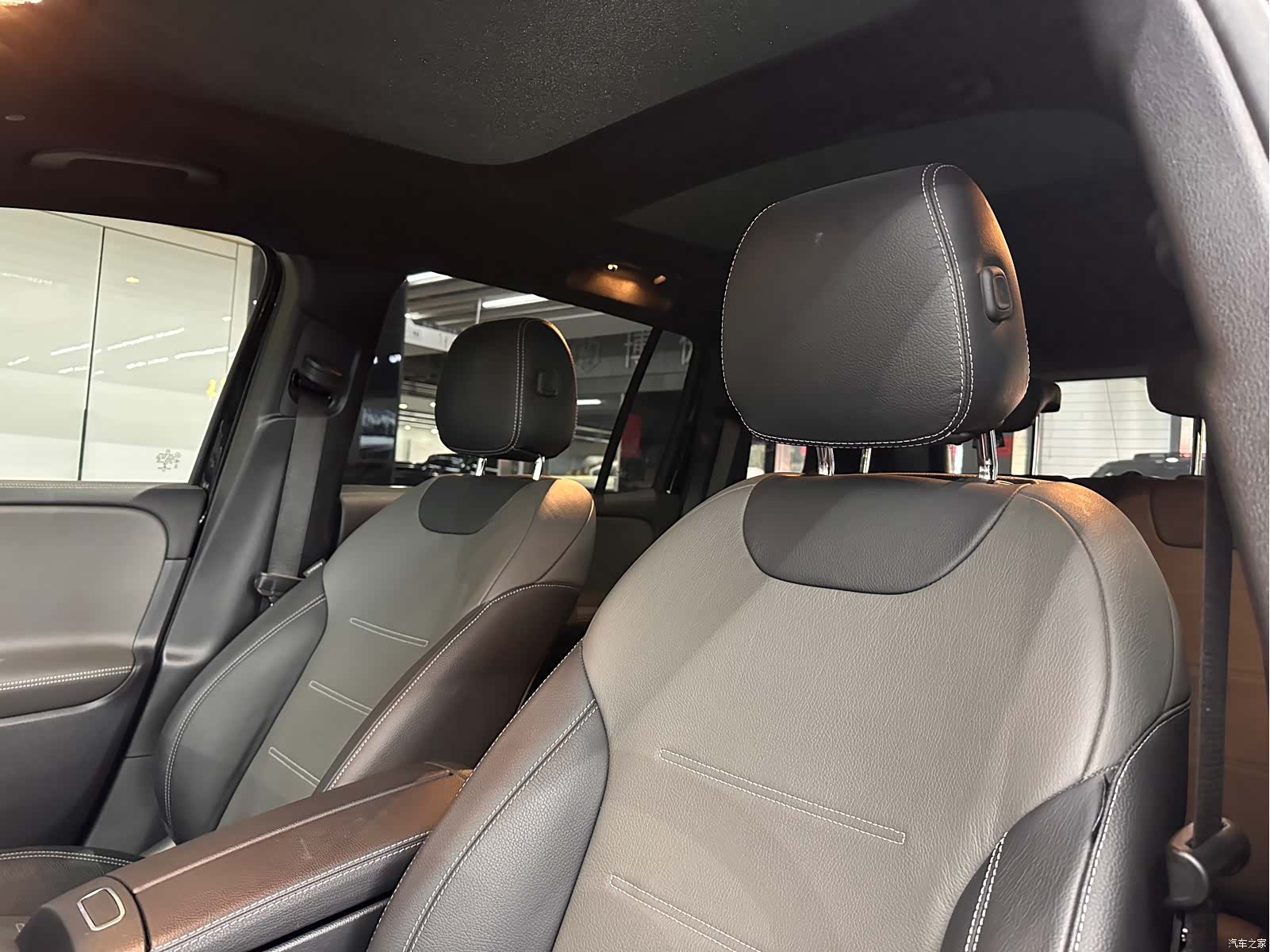 Mercedes-Benz GLB, 2023 6