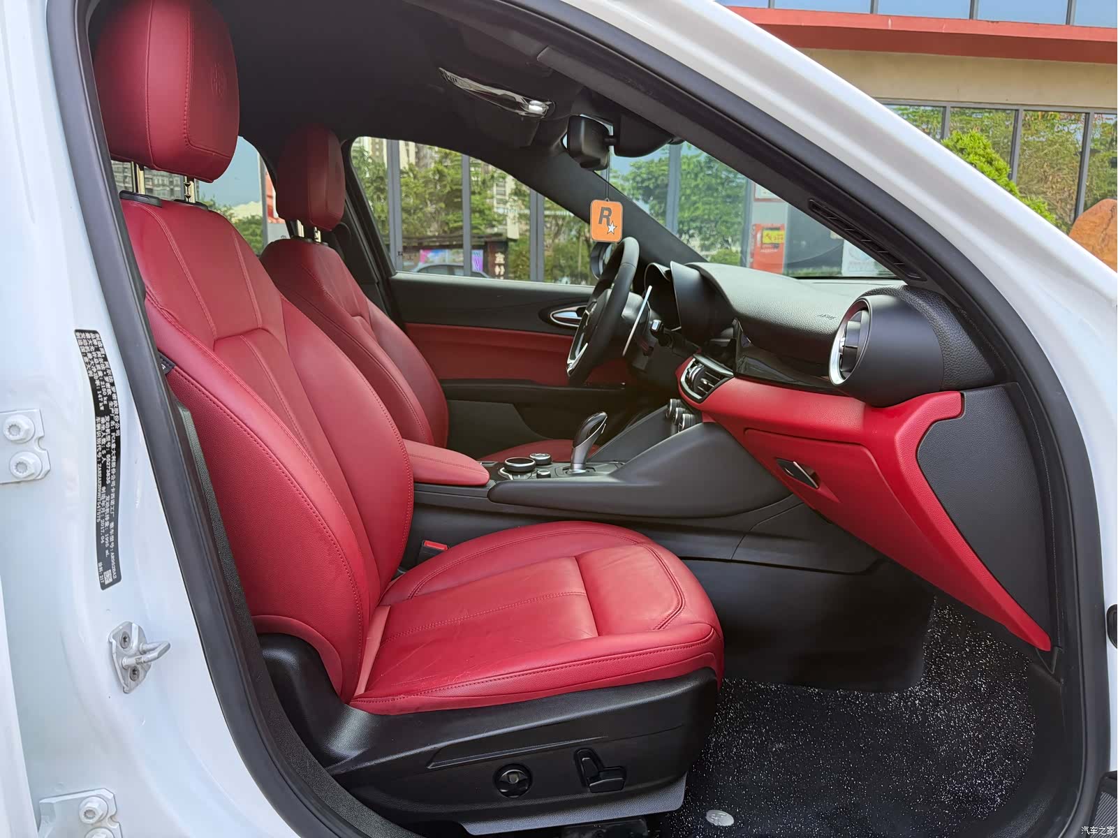 Alfa Romeo Giulia, 2018 14