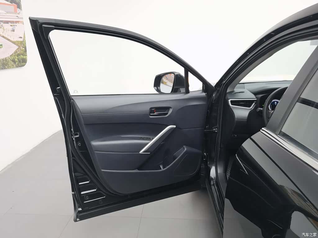 Toyota Frontlander, 2024 8