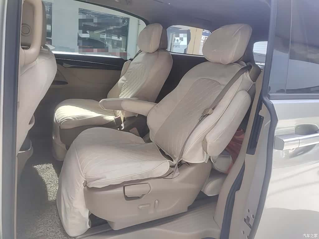 Buick GL8, 2019 17