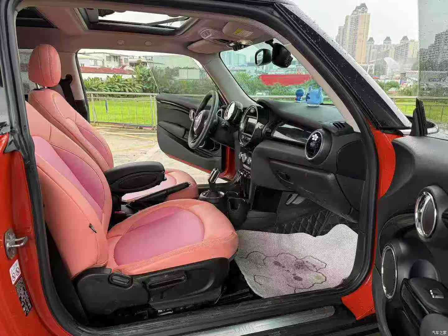 Mini ONE, 2020 7