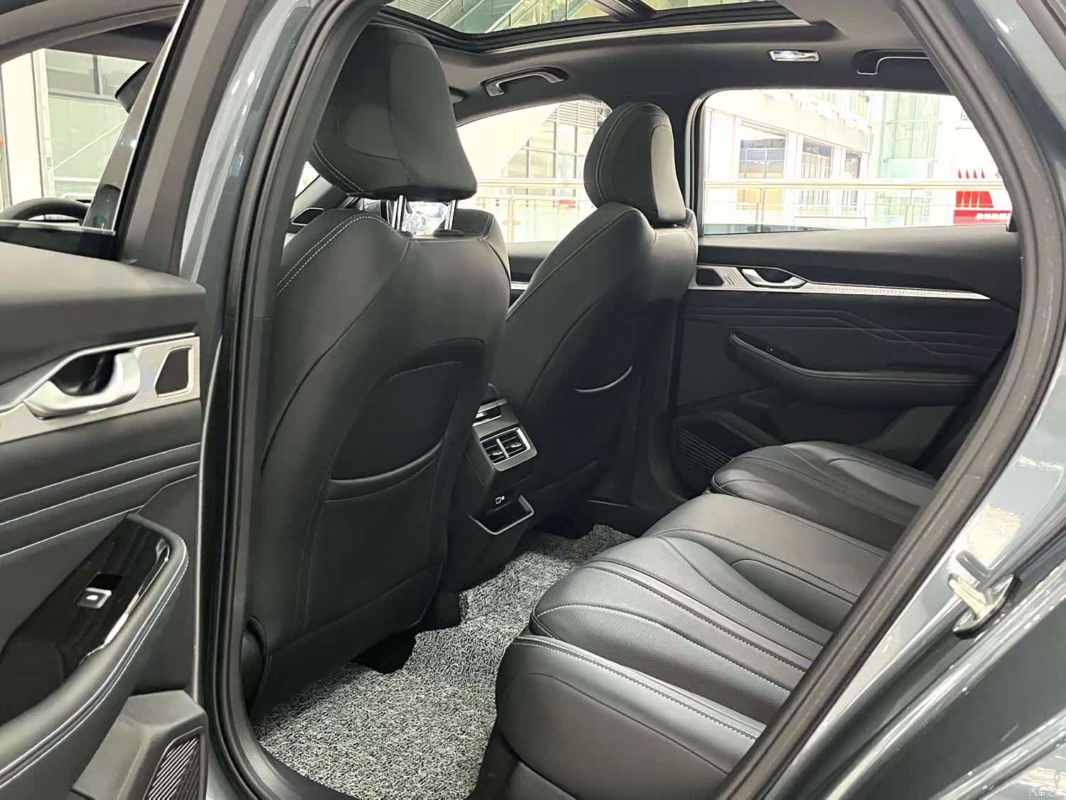 Geely Preface, 2025 все фото