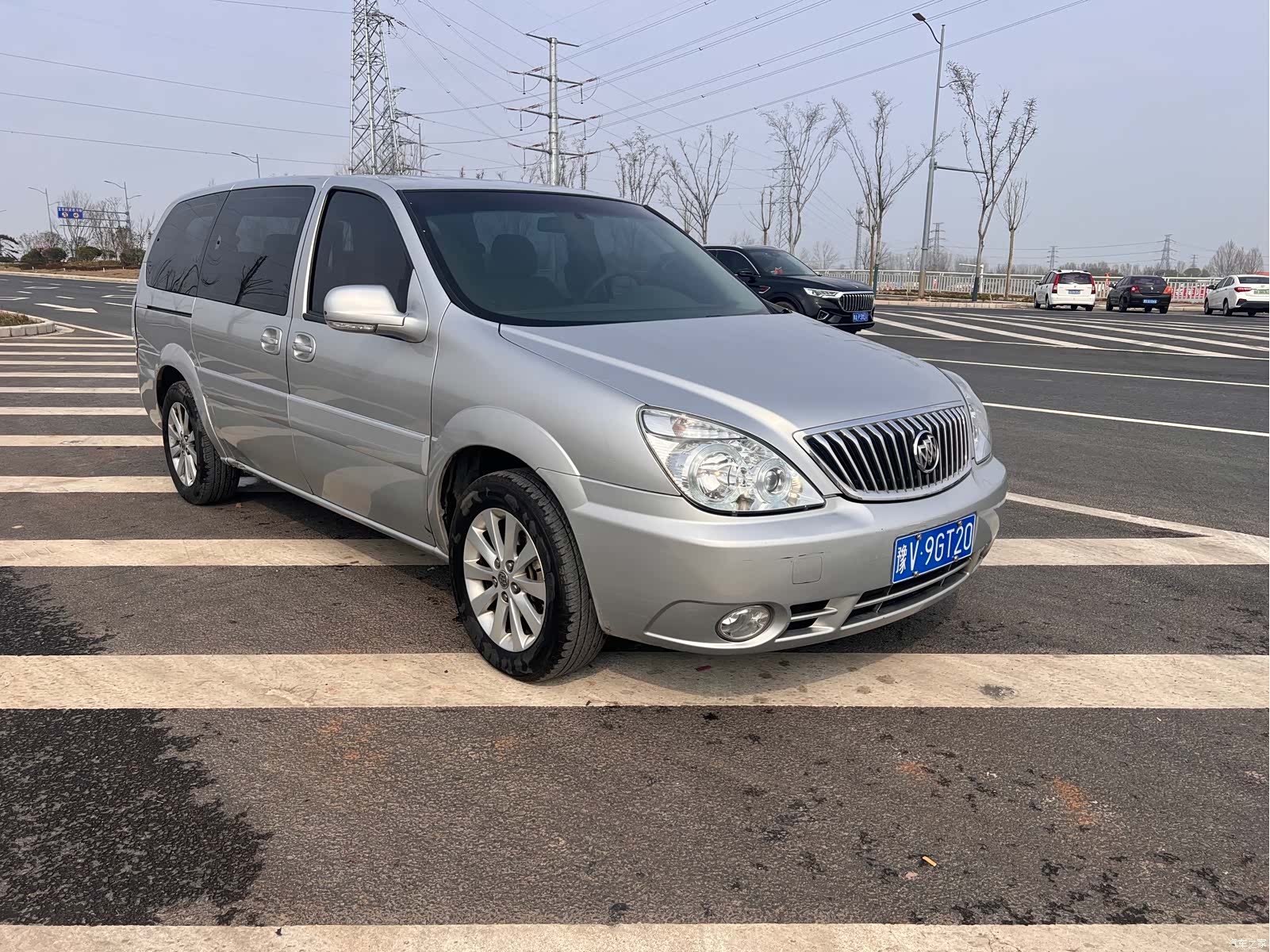 Buick GL8, 2014 3