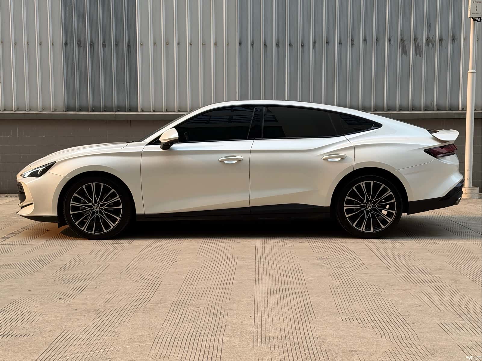 MG MG7, 2023 4