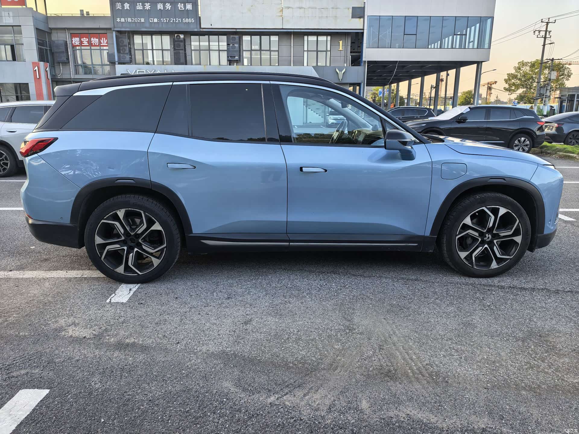NIO ES8, 2019 4