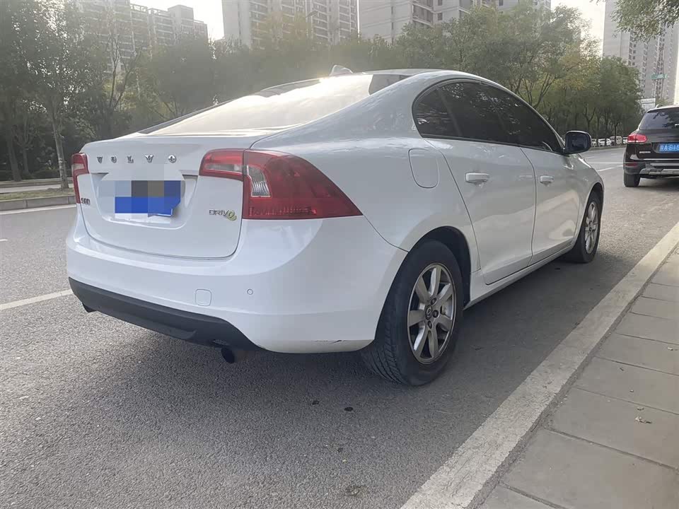 Volvo S60