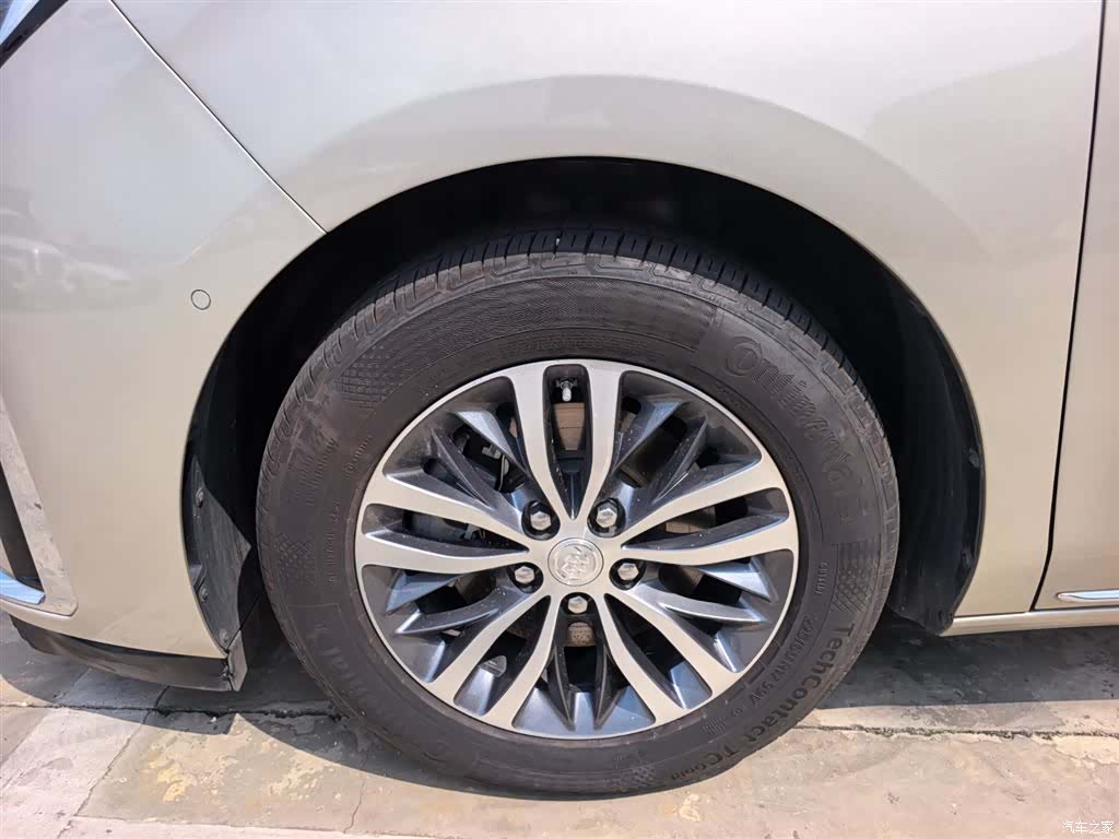 Buick GL8, 2022 8