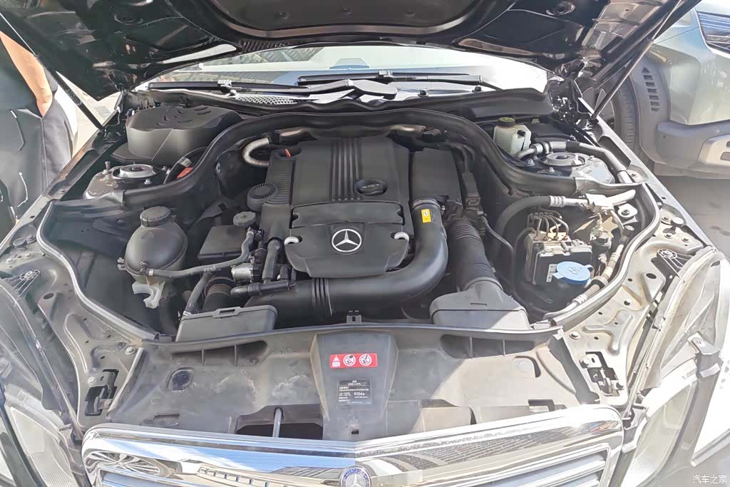 Mercedes-Benz E-Class, 2012 10