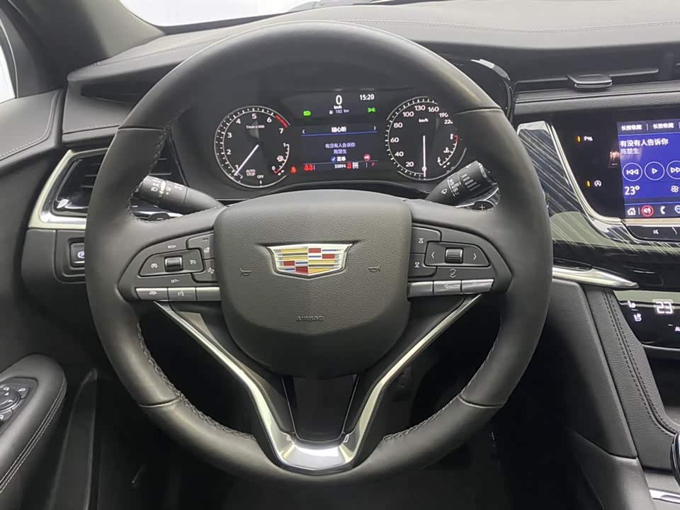 Cadillac XT6